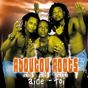 BOZI BOZIANA & FAYILA PASIRA – La Reine de Sabah 